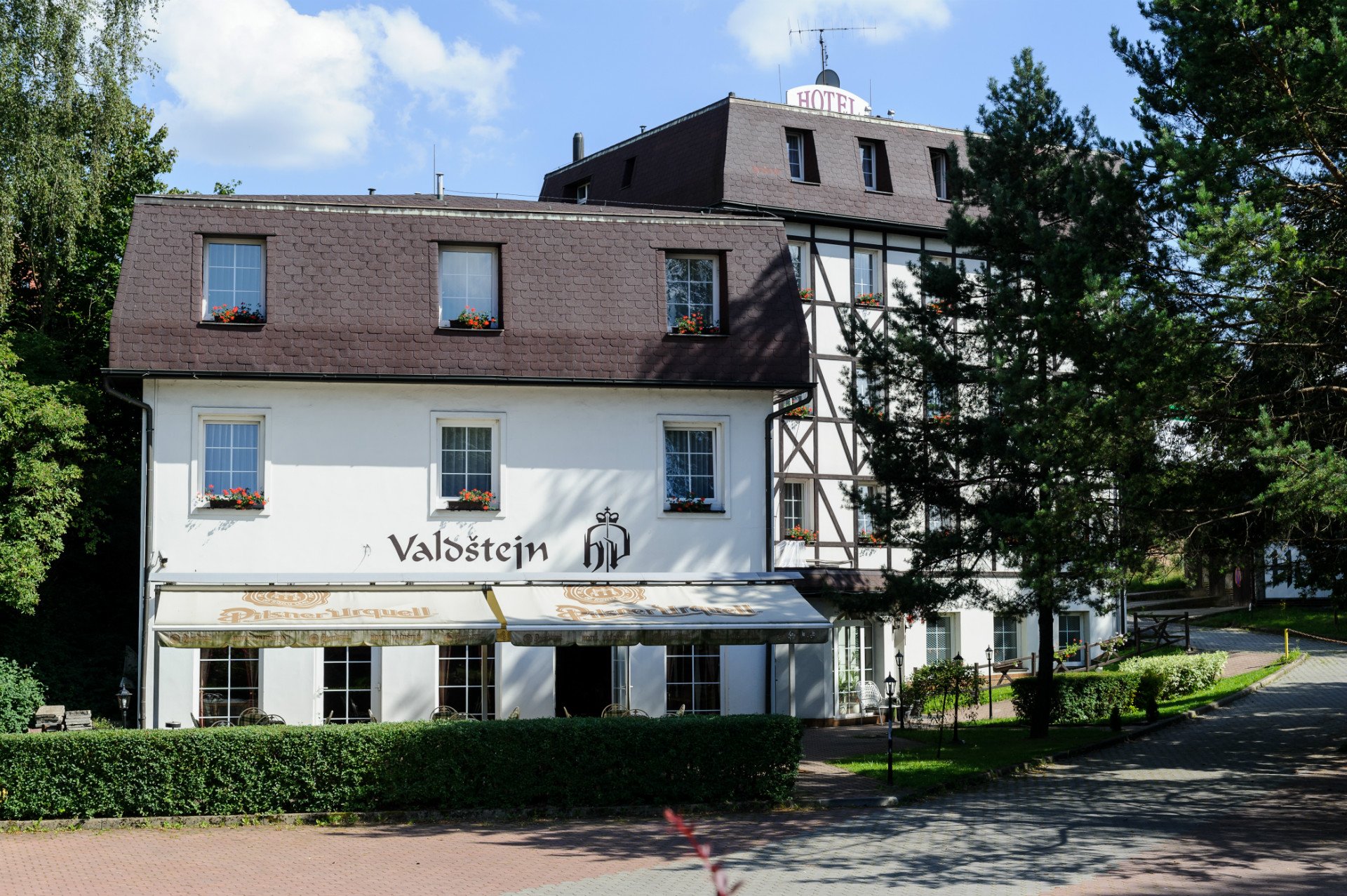 Parkoviště - Hotel Valdštejn Liberec